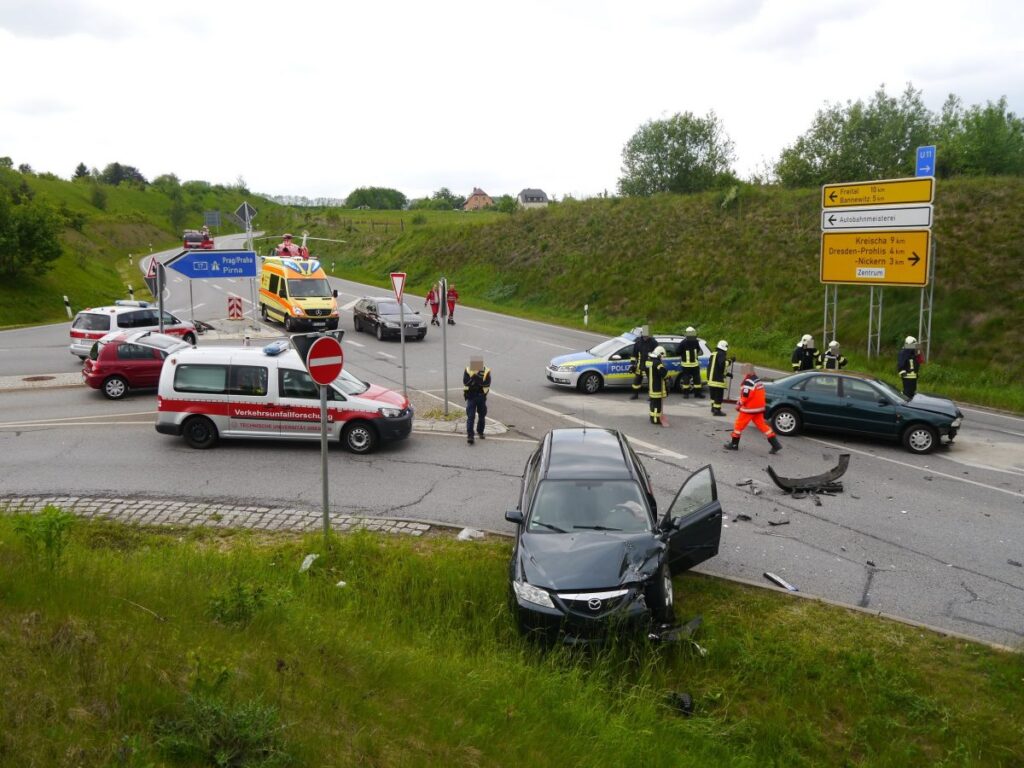 Situation-am-Unfallort-verkehrsunfallforschung-sondererhebungen